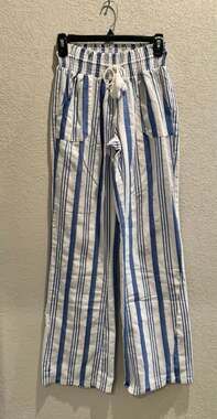 Paradise USA Woman's Blue and White Striped Wide Leg Smock Pants Small